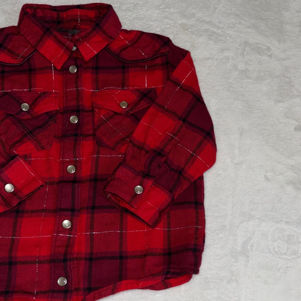 Wrangler Kids Red Plaid Button-Up Shirt Jacket - Classic Flannel Style - Picture 2 of 7